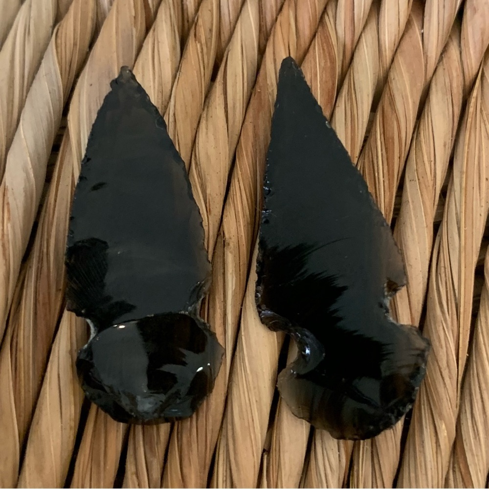 2 Black Obsidian Arrowheads Points Hand Knapped Dragon Glass Arrowhead Set 1.3"